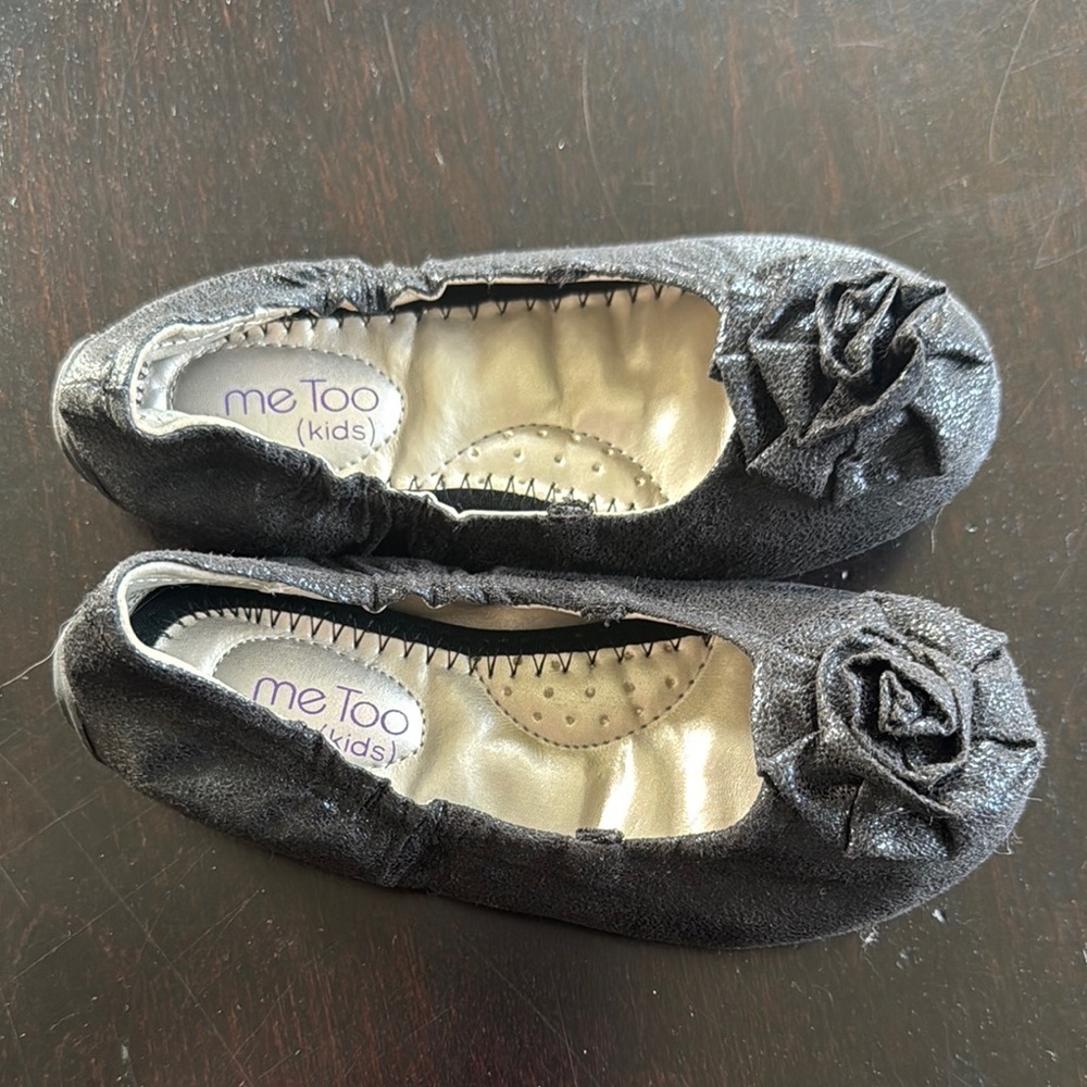 Me Too Black Dress Shoes with Floral Detail